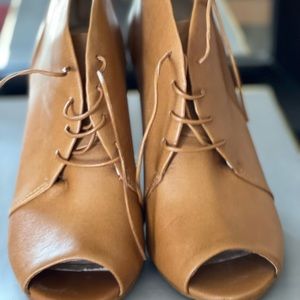 Like New Cognac Lace up peep toe booties